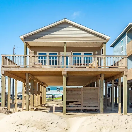 Stella Maris - Cozy Beachfront Property